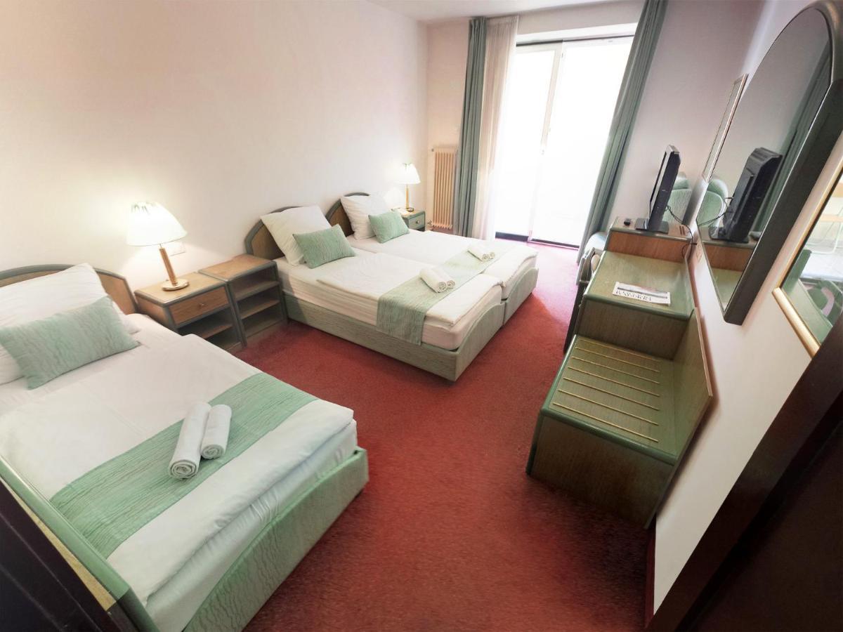 Hotel Lucija Most na Soči Dış mekan fotoğraf
